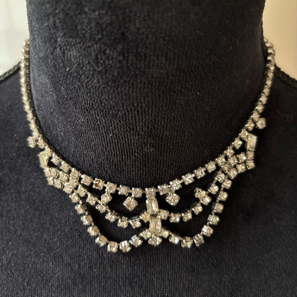 🌸 Vintage Rhinestone Choker 🌸